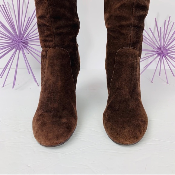 Vintage BCBG / Brown Suede Wedge Boot - Picture 4 of 8
